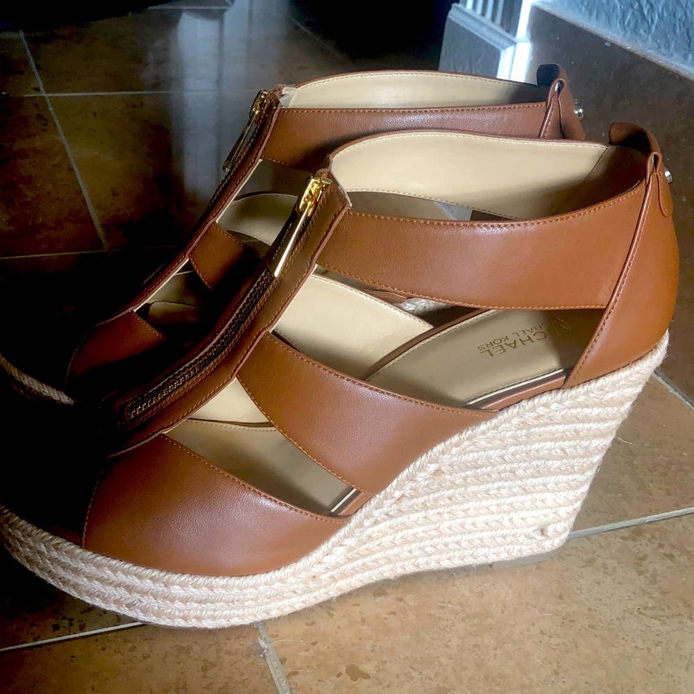 Brand new never worn Michael Kors Berkely wedge Sandal
